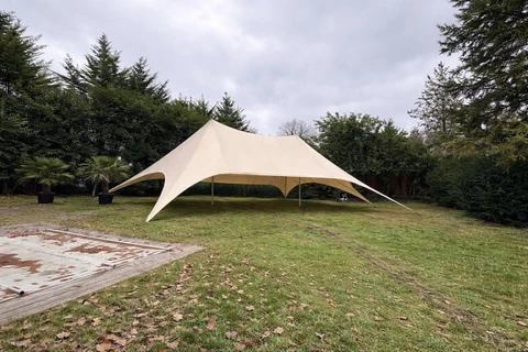 Le Chapiteau Django (en option)